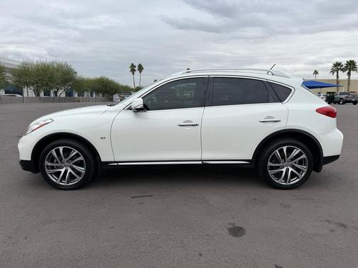 2017 INFINITI QX50 Base