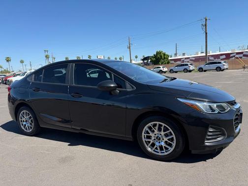 2019 Chevrolet Cruze LS