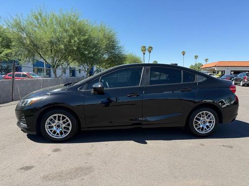 2019 Chevrolet Cruze LS