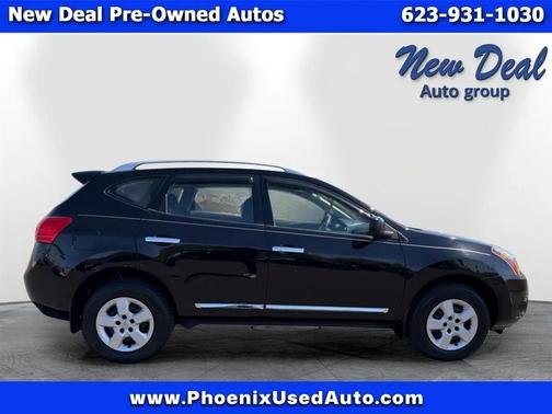 Black 2015 Nissan Rogue Select S