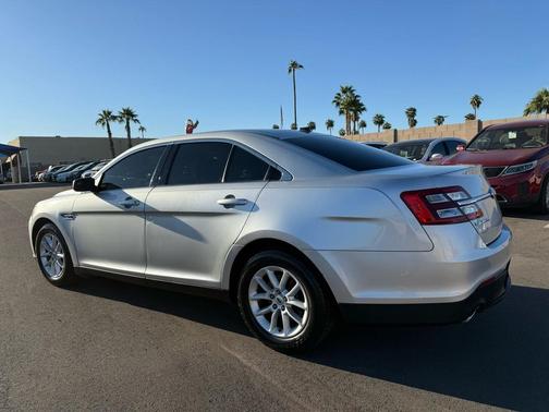 2014 Ford Taurus SE FWD