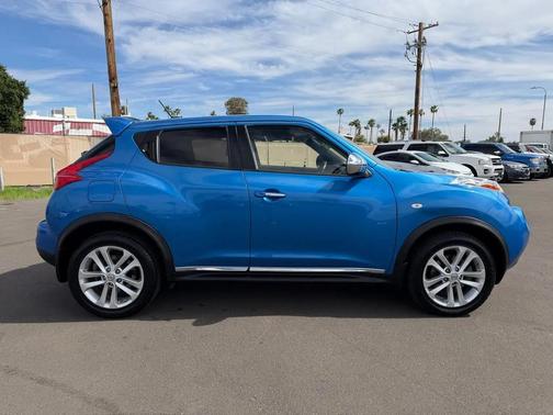 2011 Nissan Juke S FWD