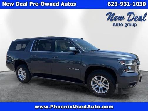 2019 Chevrolet Suburban LT 4WD photo