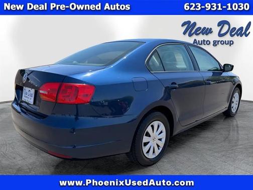 Blue 2014 Volkswagen Jetta Auto S