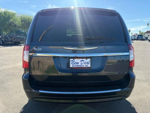 2013 Chrysler Town & Country Touring