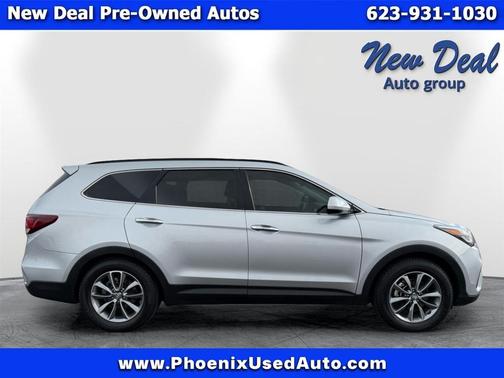 2017 Hyundai SANTA FE SE