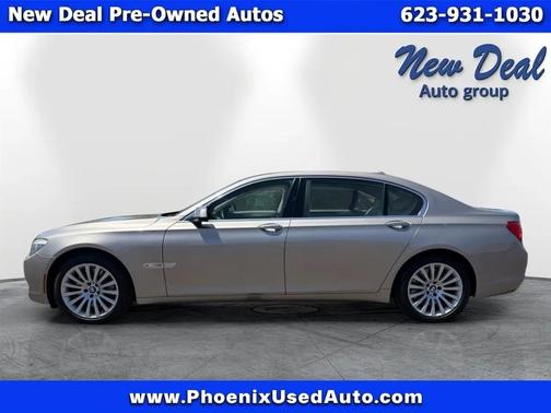Gold 2009 BMW 750 Li