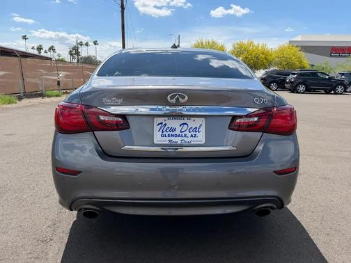 Gray 2015 INFINITI Q70 3.7X