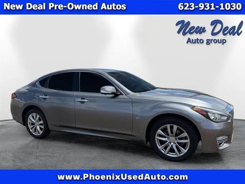 Gray 2015 INFINITI Q70 3.7 AWD