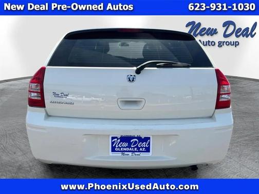 2005 Dodge Magnum SE