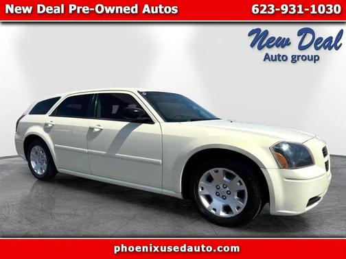 2005 Dodge Magnum SE