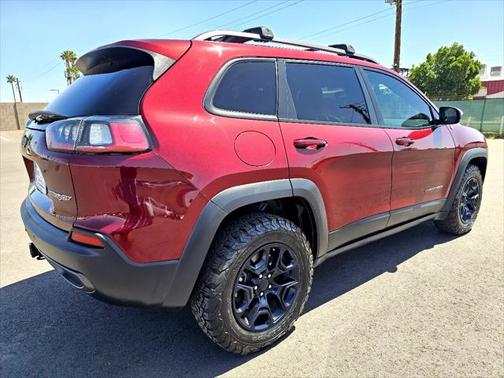 2020 Jeep Cherokee Trailhawk