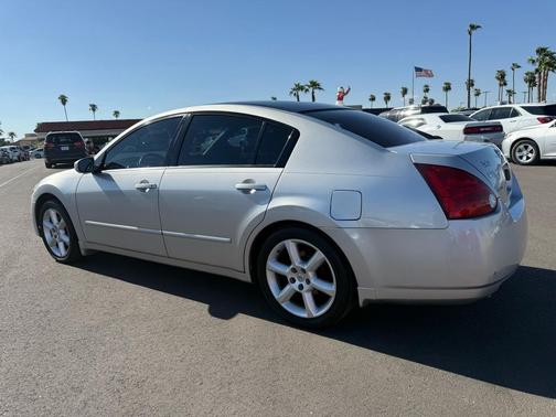 2004 Nissan Maxima SE
