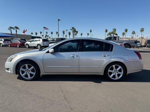 2004 Nissan Maxima SE