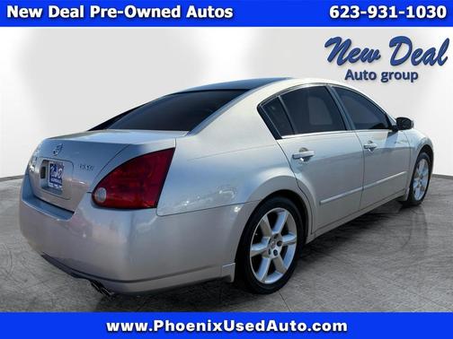 2004 Nissan Maxima SE