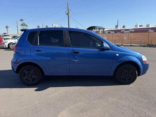 Blue 2005 Chevrolet Aveo 5 LS