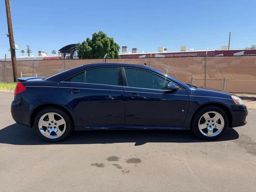 Blue 2009 Pontiac G6 SE