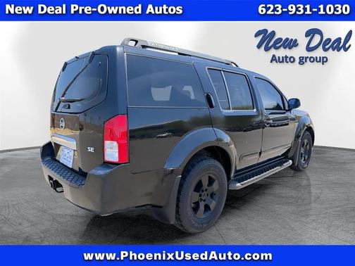Black 2006 Nissan Pathfinder SE