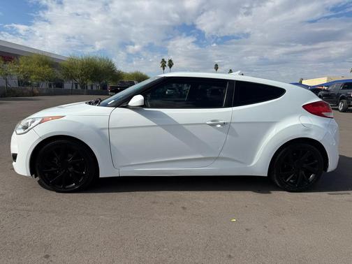 2016 Hyundai Veloster Base