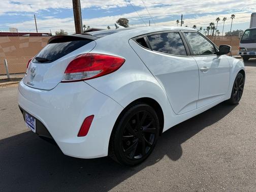 2016 Hyundai Veloster Base