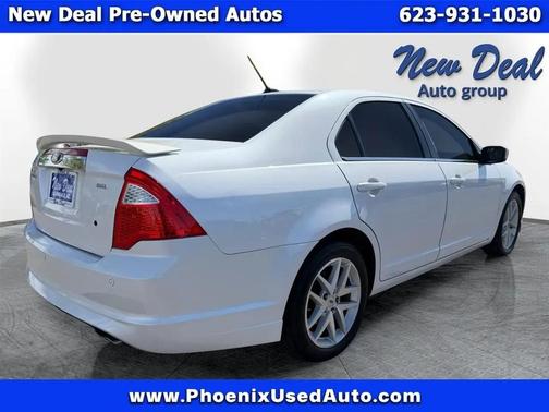White 2011 Ford Fusion SEL