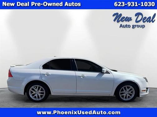 White 2011 Ford Fusion SEL
