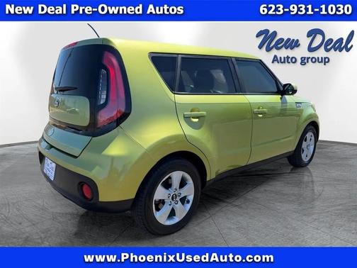 Green 2018 Kia Soul Base