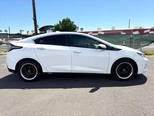 2017 Chevrolet Volt LT