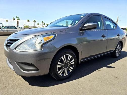 2017 Nissan Versa 1.6 S+