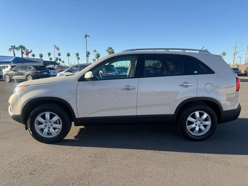 2011 Kia Sorento LX