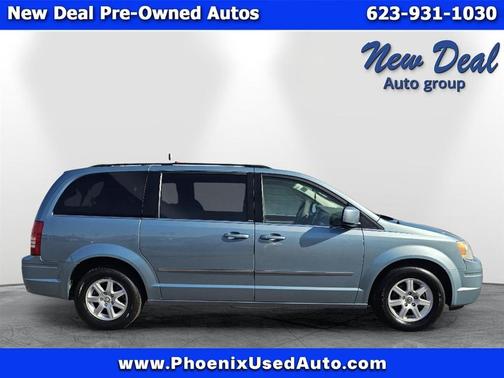 2010 Chrysler Town & Country Touring