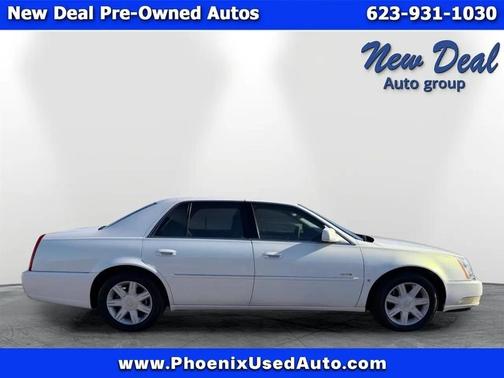 White 2006 Cadillac DTS Base