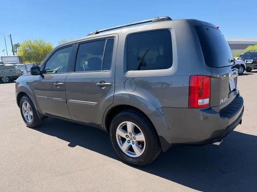 Gray 2009 Honda Pilot EX-L