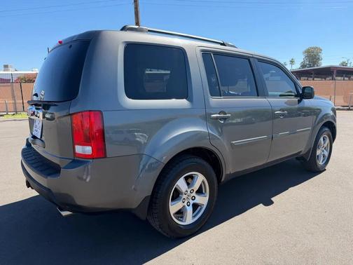 Gray 2009 Honda Pilot EX-L