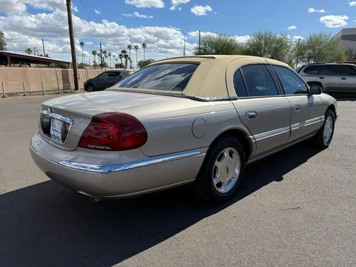 2000 Lincoln Continental Base