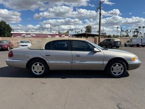 2000 Lincoln Continental Base