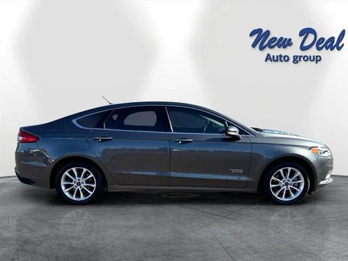2017 Ford Fusion Energi SE Luxury