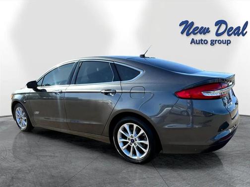 2017 Ford Fusion Energi SE Luxury