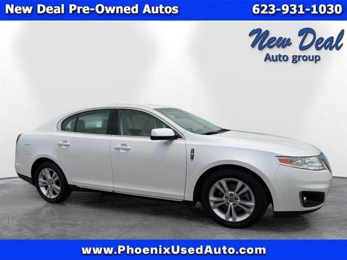 White 2010 Lincoln MKS Base