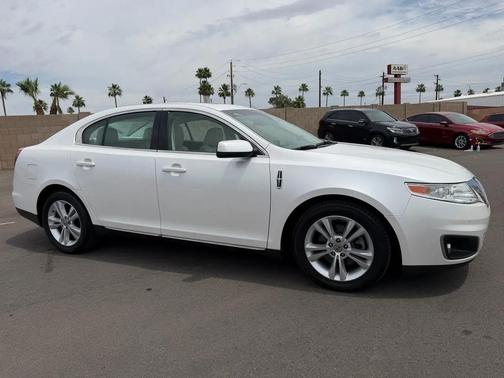White 2010 Lincoln MKS Base