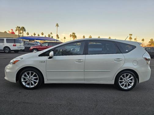 2014 Toyota Prius v Three