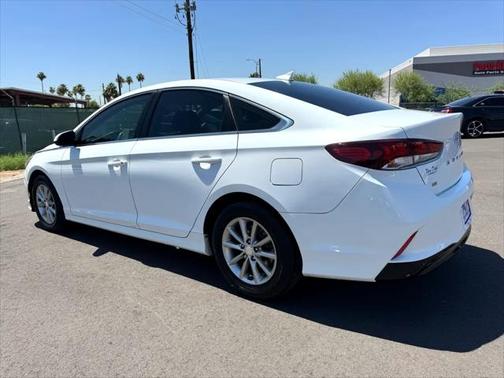 2018 Hyundai SONATA SE