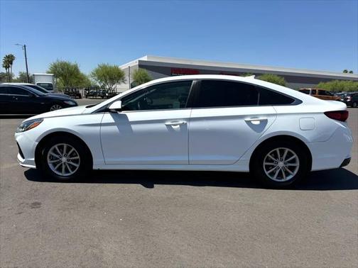 2018 Hyundai SONATA SE