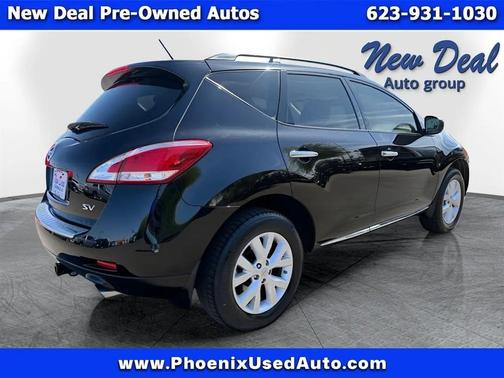 Black 2014 Nissan Murano SV