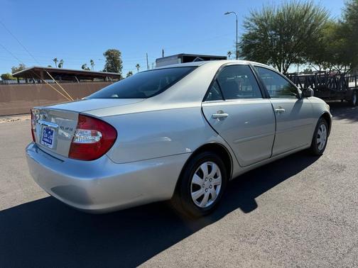 2004 Toyota Camry SE