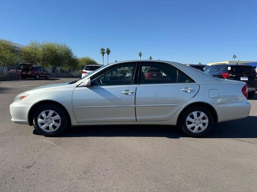 2004 Toyota Camry SE