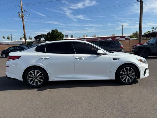 2019 Kia Optima EX