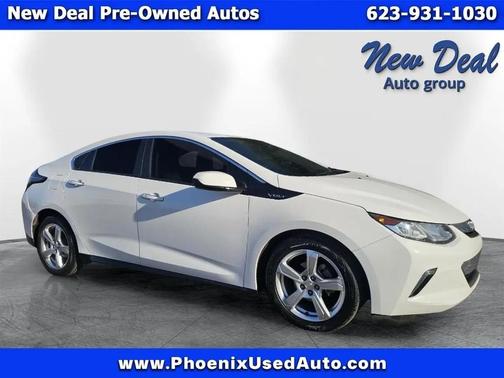White 2017 Chevrolet Volt LT