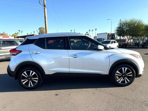 2019 Nissan Kicks SV