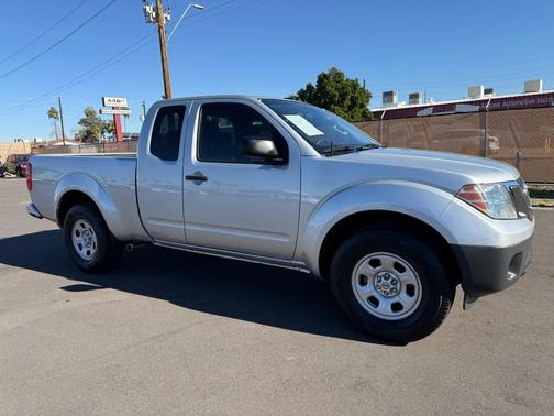 2015 Nissan Frontier S